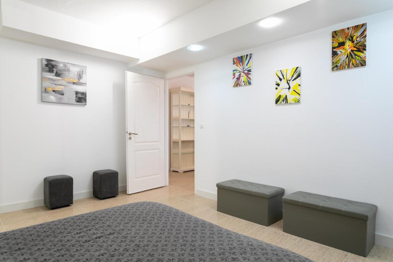 Rr Villa Monforte del Cid Экстерьер фото
